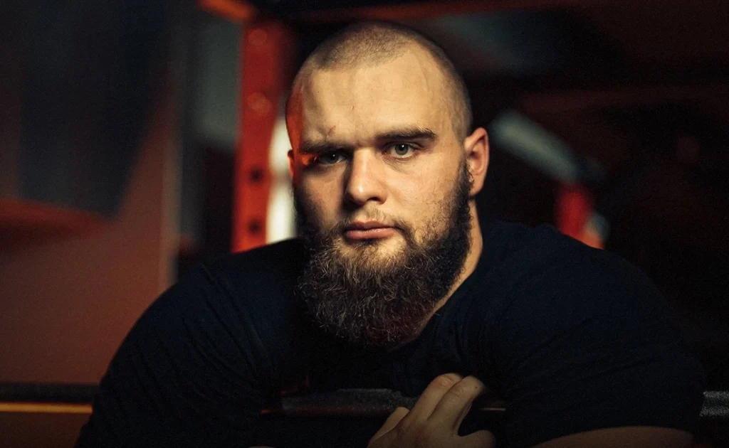 Кто такой Danila_Gorilla и чем он известен? Один из Хазяев и мастер спорта по пауэрлифтингу