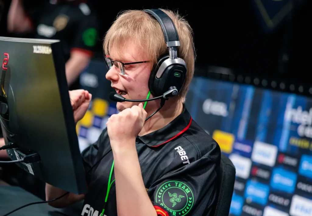 Jimpphat: «Я никогда не хотел уходить из MOUZ. Не знаю, откуда взялся слух»