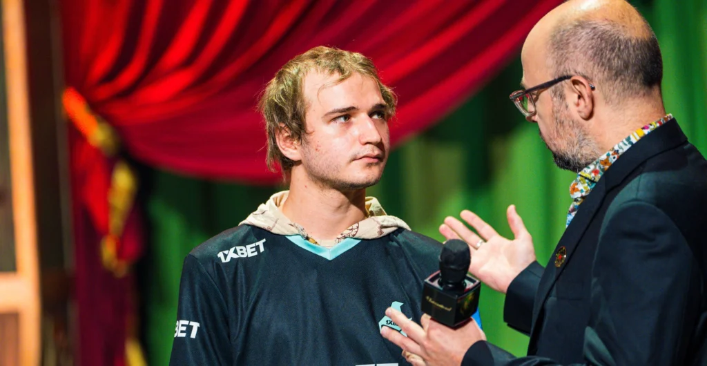 Aurora впервые в истории победила на турнире по Доте. Еще и с заменой!