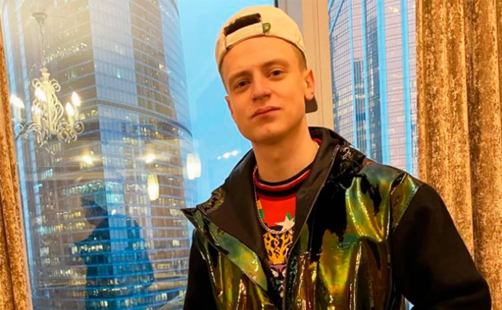 Сколько зарабататывают стримеры на Твиче в России и зарубежом: топ самых богатых