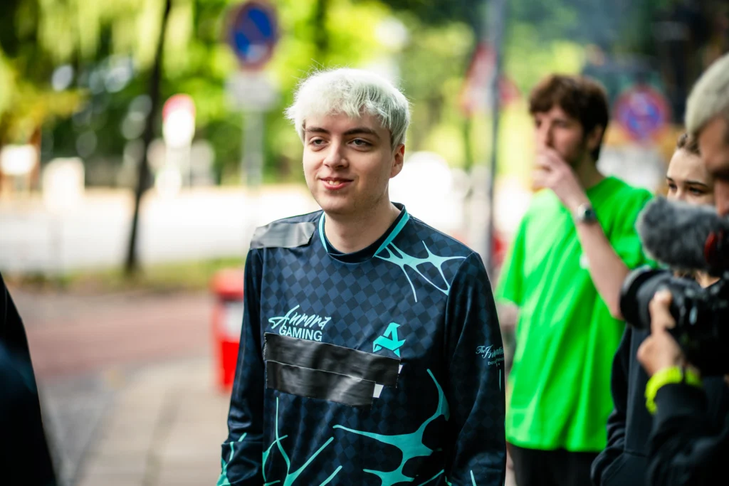 Aurora впервые в истории победила на турнире по Доте. Еще и с заменой!