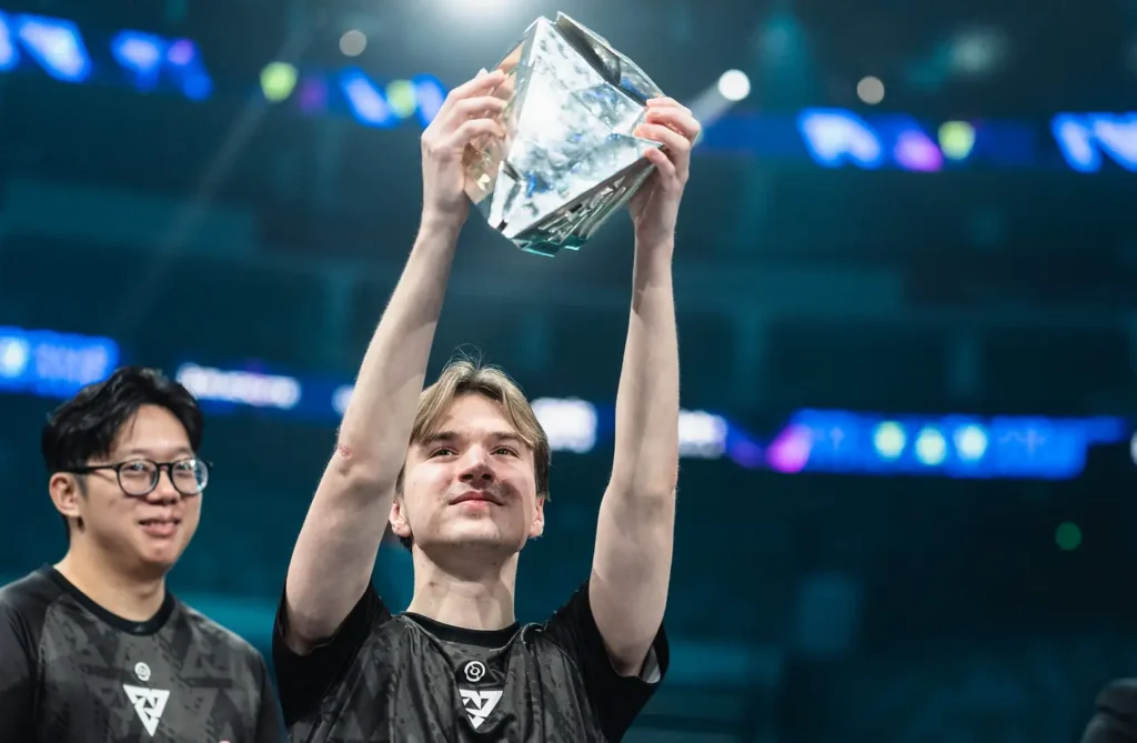 BLAST Slam VI. Spirit и MOUZ идут 2-5, Tundra, Xtreme и OG возглавляют таблицу