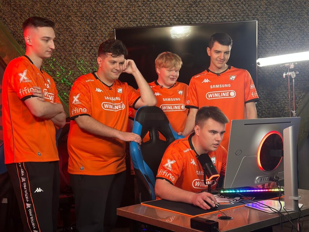Virtus.pro в шаге от дизбанда! Команда почти вылетела из топ-100