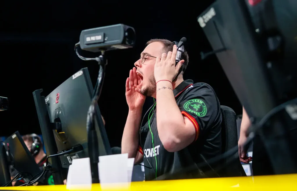 Falcons не вышли в плей-офф IEM Krakow - 0:2 против MOUZ