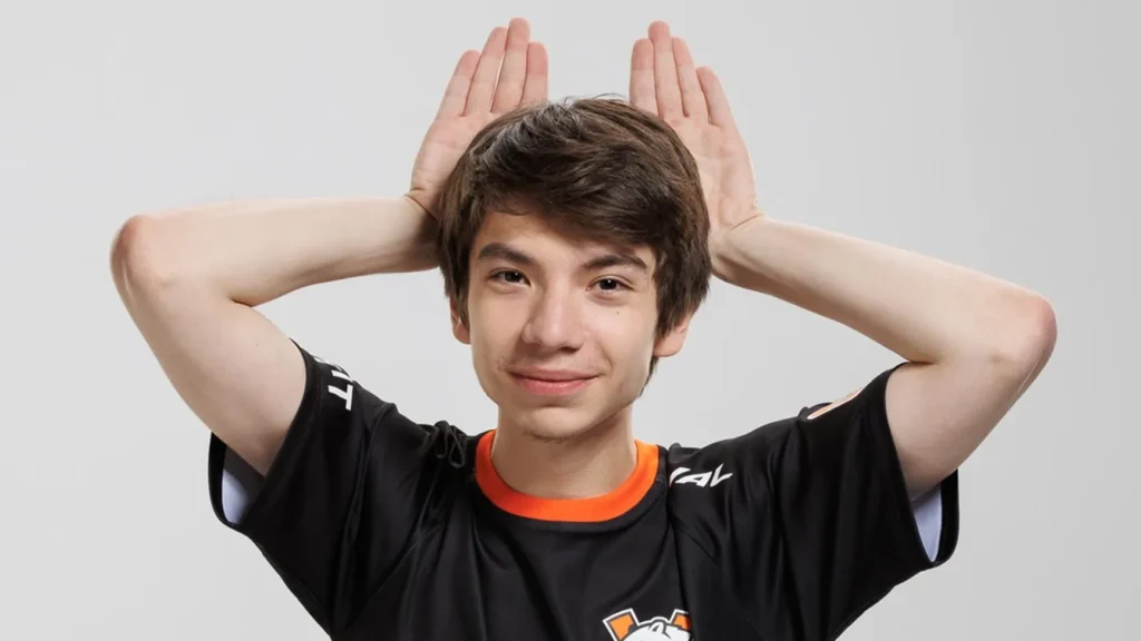 Daxak: «Yamich подошел ко мне на FISSURE Universe и сказал, что его девушка - мой фанат»