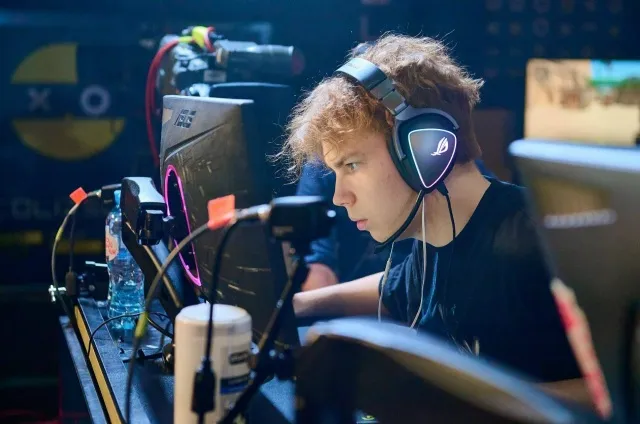 WW Team со Strogo и deko вышла в плей-офф LAN-турнира, разгромив K27 - ct0m с рейтингом 2.45