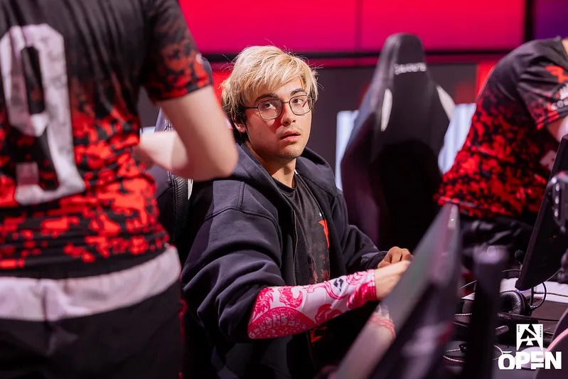 Похоже, Faze мимо мейджора. Karrigan в прайме, а команда проигрывает TYLOO.