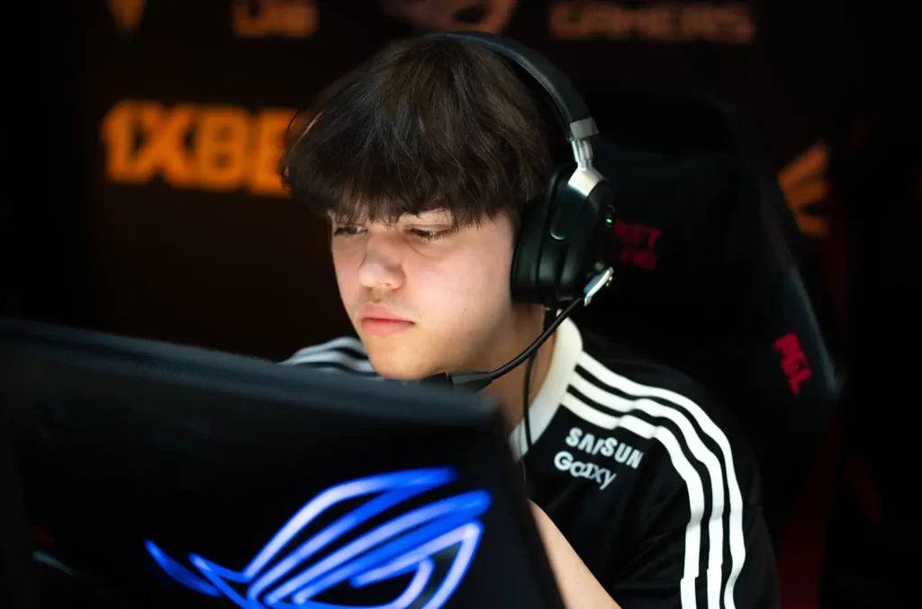 Игроки FUT бросили учебу во время игры за NAVI Junior: «Они сами почувствовали, что должны это сделать»