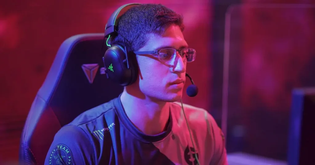 Fly о 7.41: «Интересной выглядит стратегия с Alchemist, когда тот передает тиммейтам Aghanim’s Scepter»