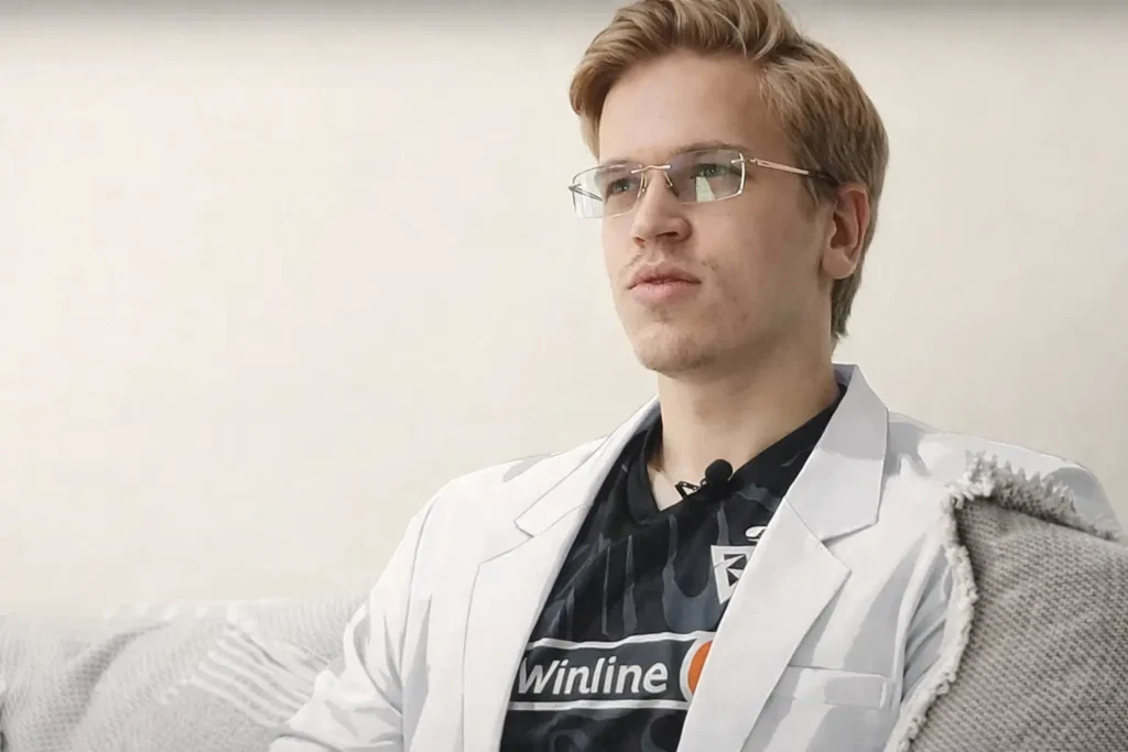 Почему dyrachyo - Наруто, Nightfall - &laquo;Король площадки&raquo; , а N0tail - Манки Д. Луффи