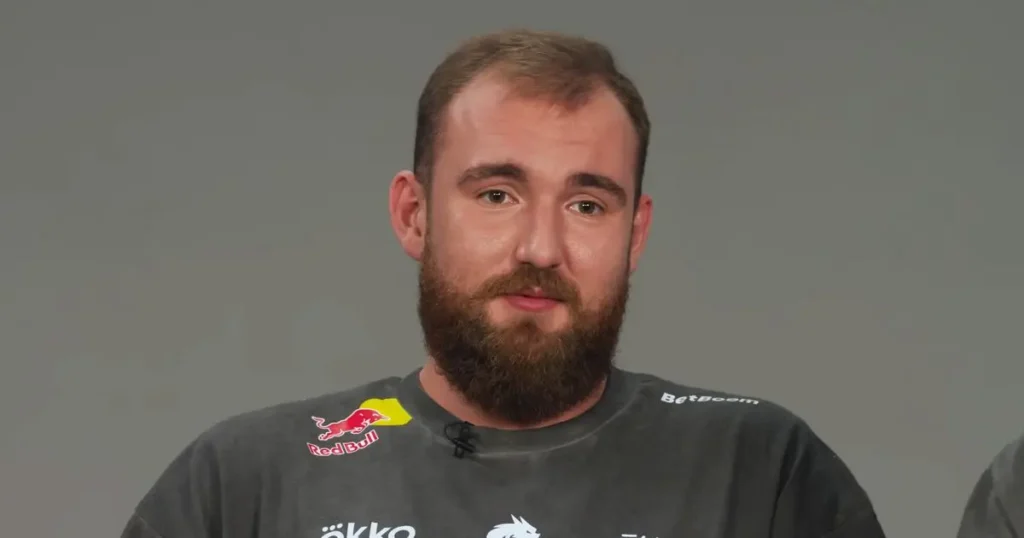 Chopper: «Hally очень много делает работы: и подготовка, и игра, и наставления, и психология»