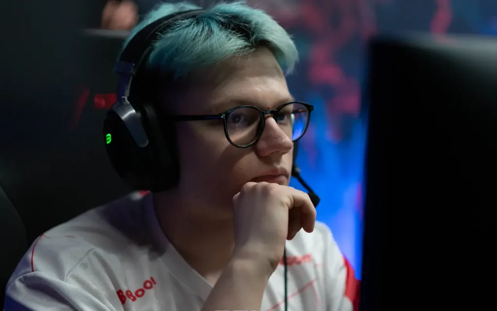 Kiritych украл Aghanim's Scepter у Ace, когда тот абузил ману на PGL Wallachia 7