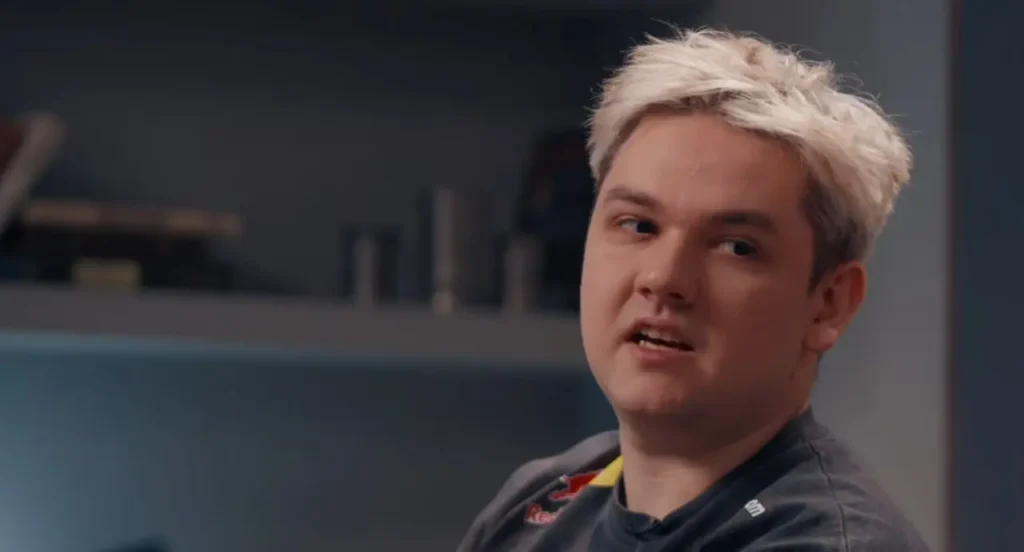 Yatoro: «NS постоянно что-то тупое говорит. Если я хочу шоу, то посмотрю Nix»