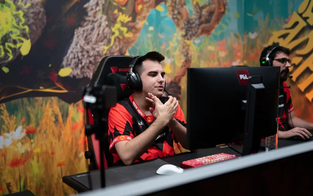 DM заменит Noticed в Team Yandex (CyberMeta)