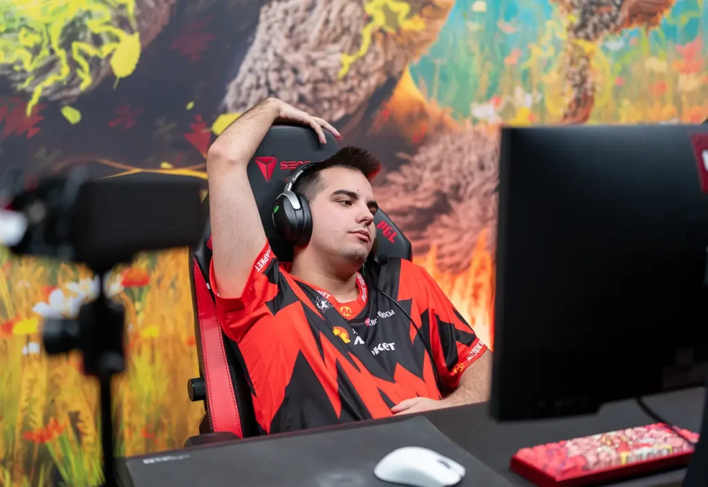 DM: «Gotthejuice напоминает молодого Nightfall, но он не просто спамит коллами. Он именно лидер»