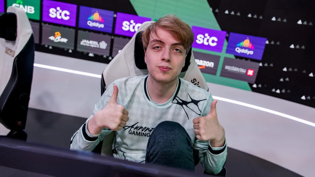 Nightfall поднялся на первую строчку в европейском ладдере