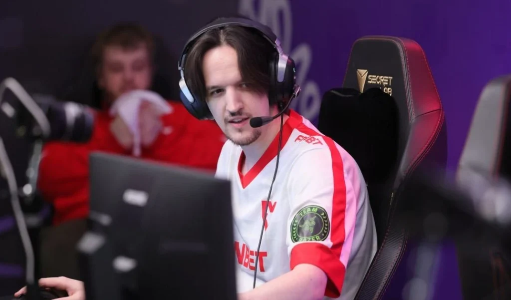 Crystallis о 7.41: «Внезапно вышел новый патч, три наших героя в помойке. Мне это не очень понравилось»