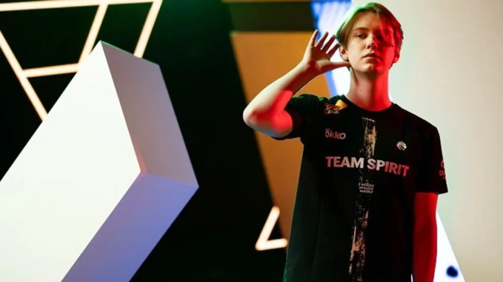 Rue: «Брат откалибровал меня на 4000 ММР. Я был самым крутым в школе»