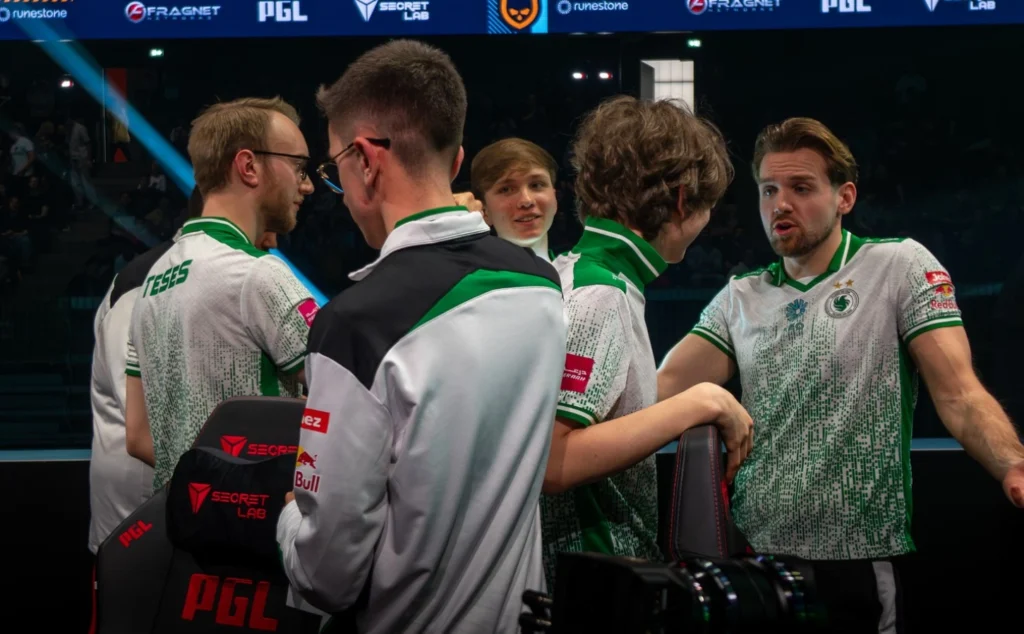 Nafany считает, что Falcons не нужны замены. FL1T, seized и almazer - что нужны