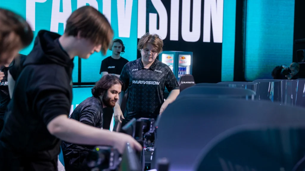 Almazer: «PARIVISION - топ-1 команда в СНГ. Ее плейстайл очень сложно контрить»