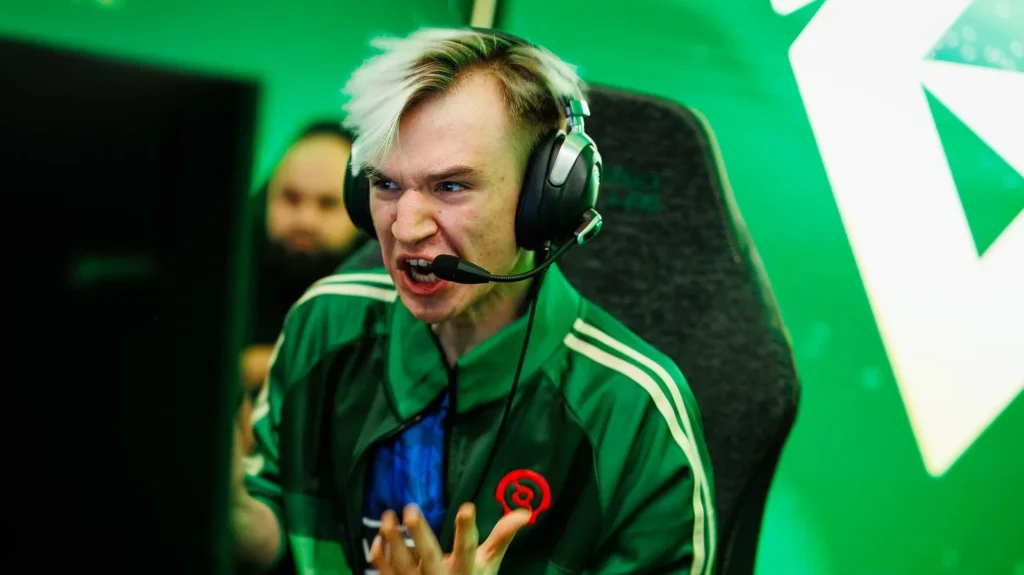 «Это ***. ***  Parker». Pure эмоционально отреагировал на опоздание перуанца на рейс на PGL Wallachia 7