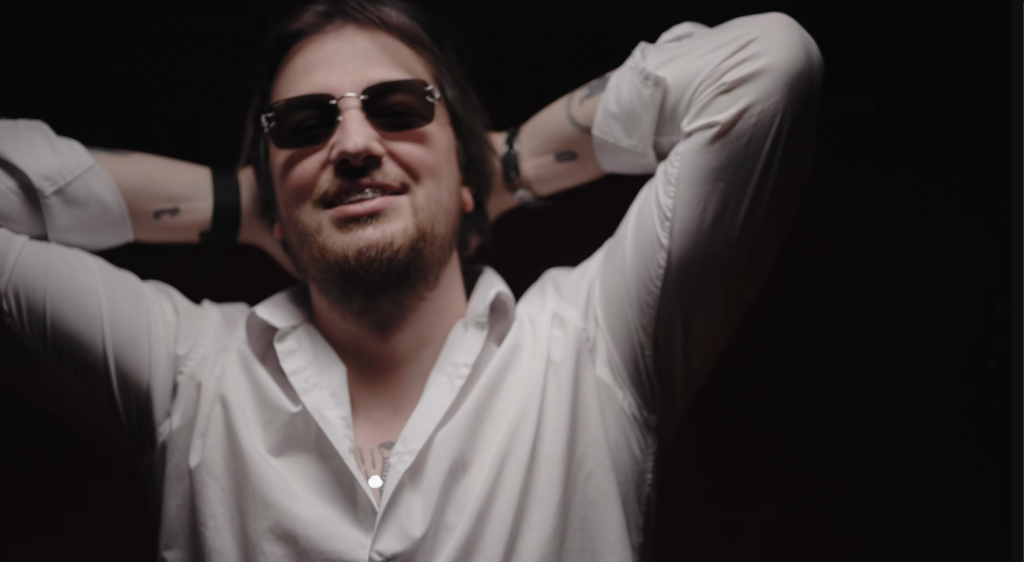 Влад Раговский выпустил дебютный трек &laquo;Кондиции&raquo;