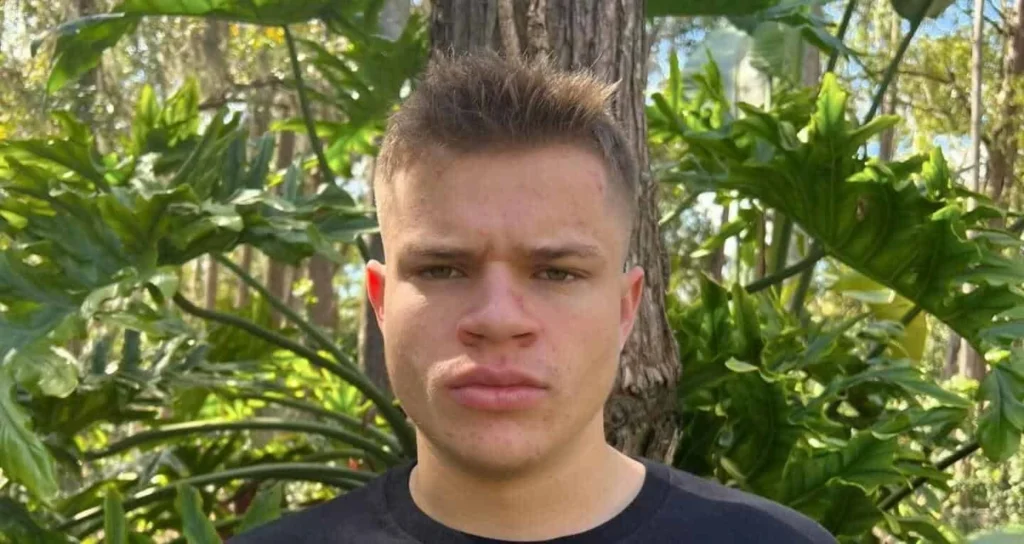 Jynxzi не сдержал эмоций после комплимента девушки в Valorant: «Лучшая игра в мире»