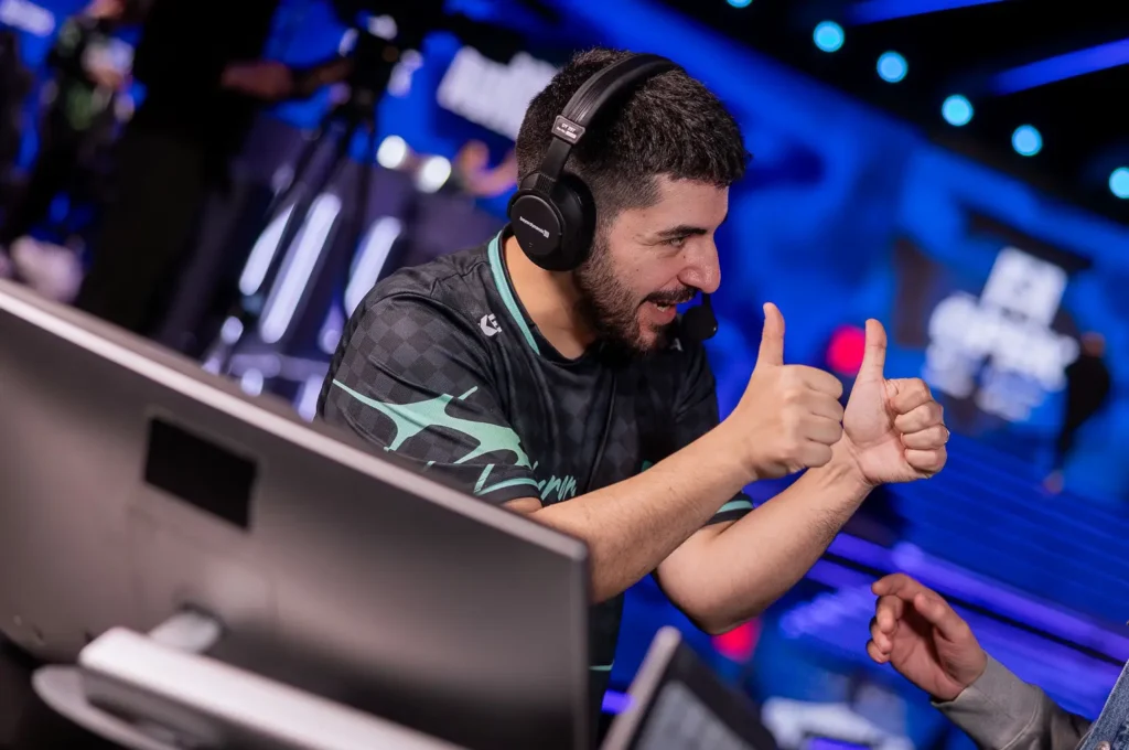 Aurora обыграла The MongolZ в четвертьфинале BLAST Open Rotterdam