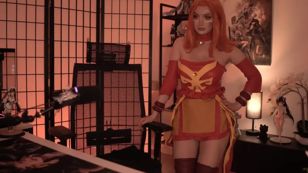 Morphilina сделала косплей на Lina из Dota 2