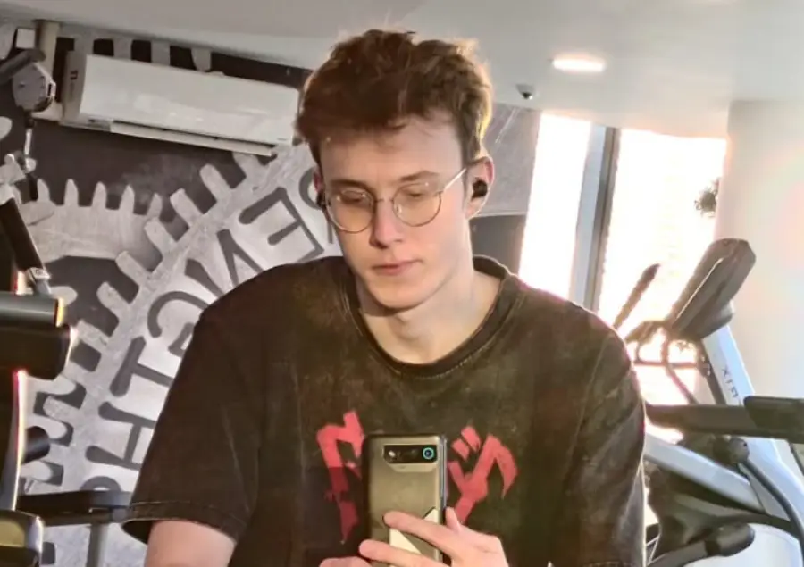 Saberlight: «Впервые за последние 10 лет получил ЛП из-за репортов»