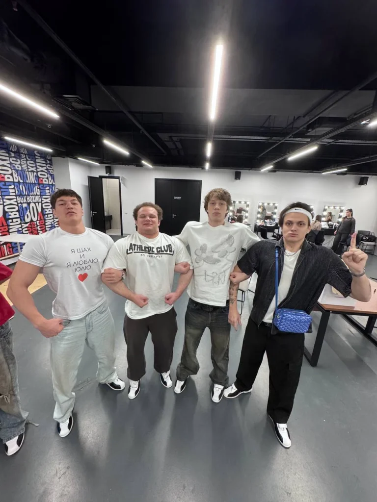 Что мы знаем про Лав Сосу? Путешественник, коллабы со стримерами и измена