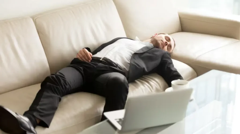 В какое время лучше стримить на Твиче?