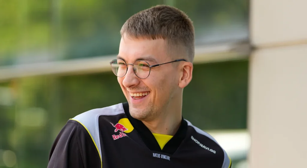 Профиль: MiLaN. Обыгрывал Spirit в плей-офф TI, играл с Silent в одной команде